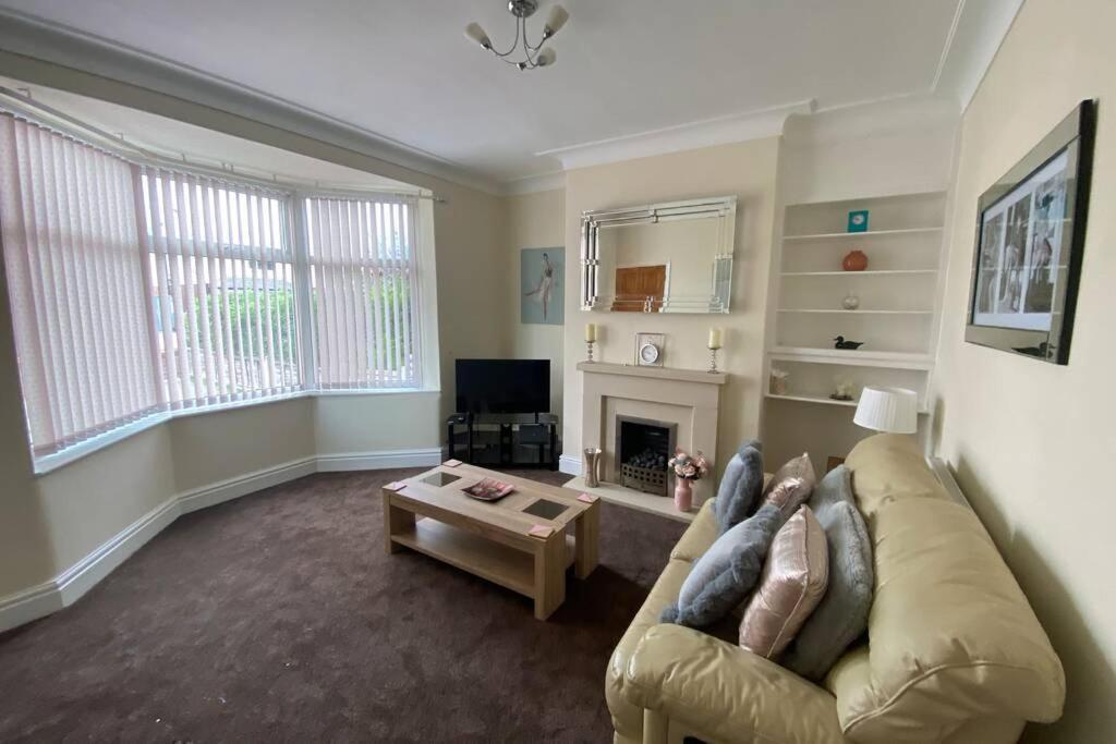 Moss Side  Sited In Lytham, Not Moss Side, Meadow Hse, Entire Hse, Sleeps 6 아파트 외부 사진